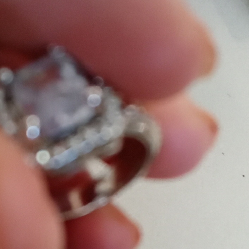 Source Unknown Silver Ring With Clear Gemstone - image 3